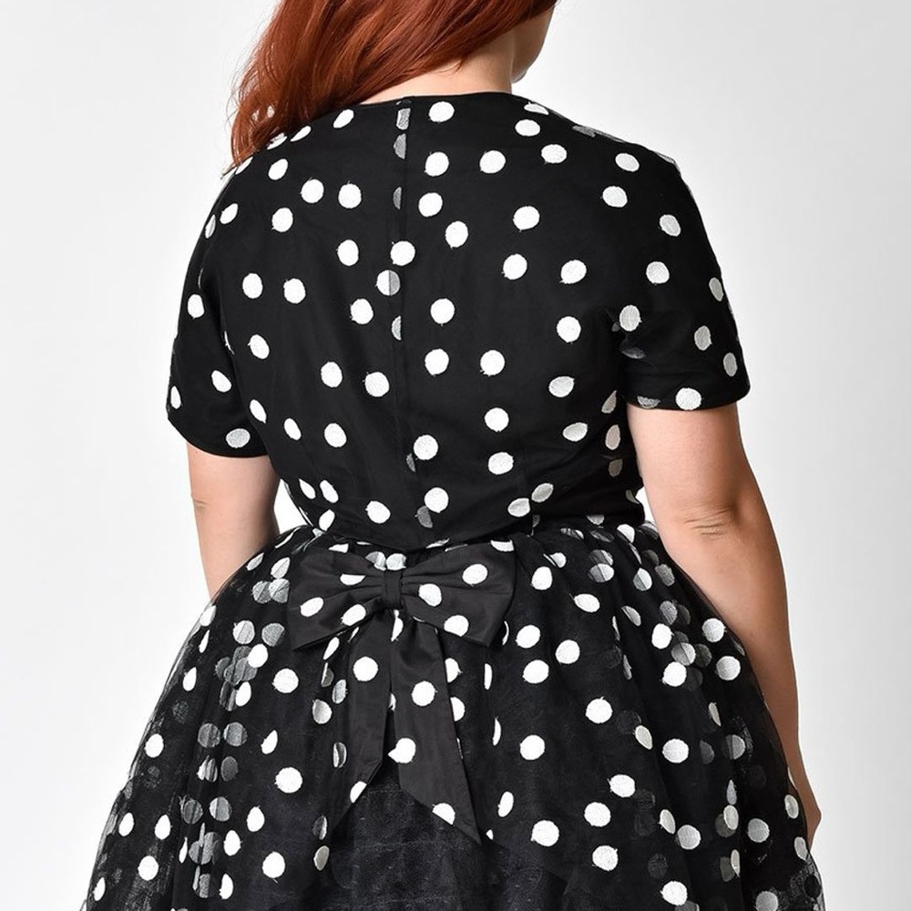 Elegant Black and White Polka Dot Dress - Picture 4 of 16